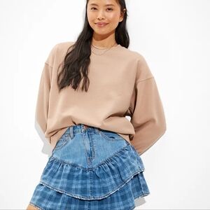 AIRE Woman's Crewneck